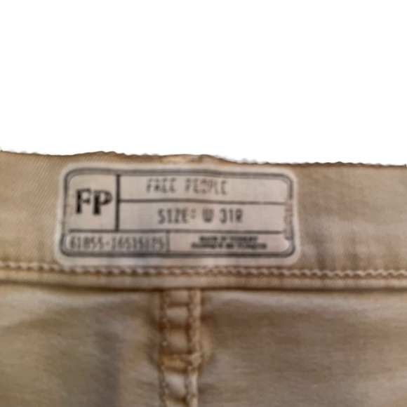 The Free People High Rise Busted Khaki Distressed Skinny Jeans-Size 31 -NWT - Picture 8 of 12